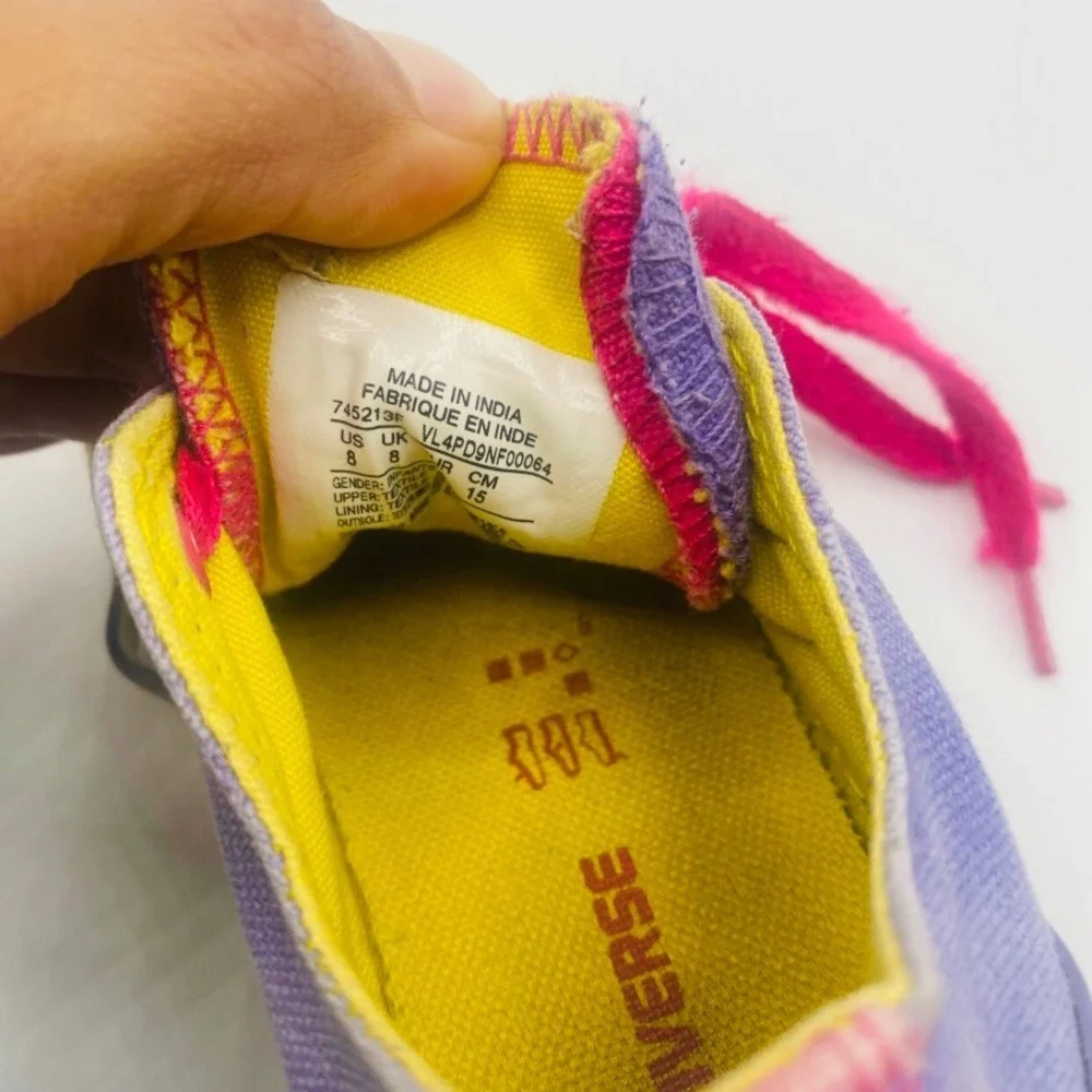 Converse All Star girl sneakers purple size 8 with pink laces